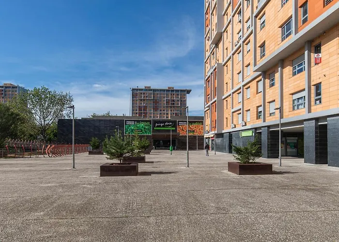 Lovelystay - Trendy 1Bdr Apartment W/ River View
